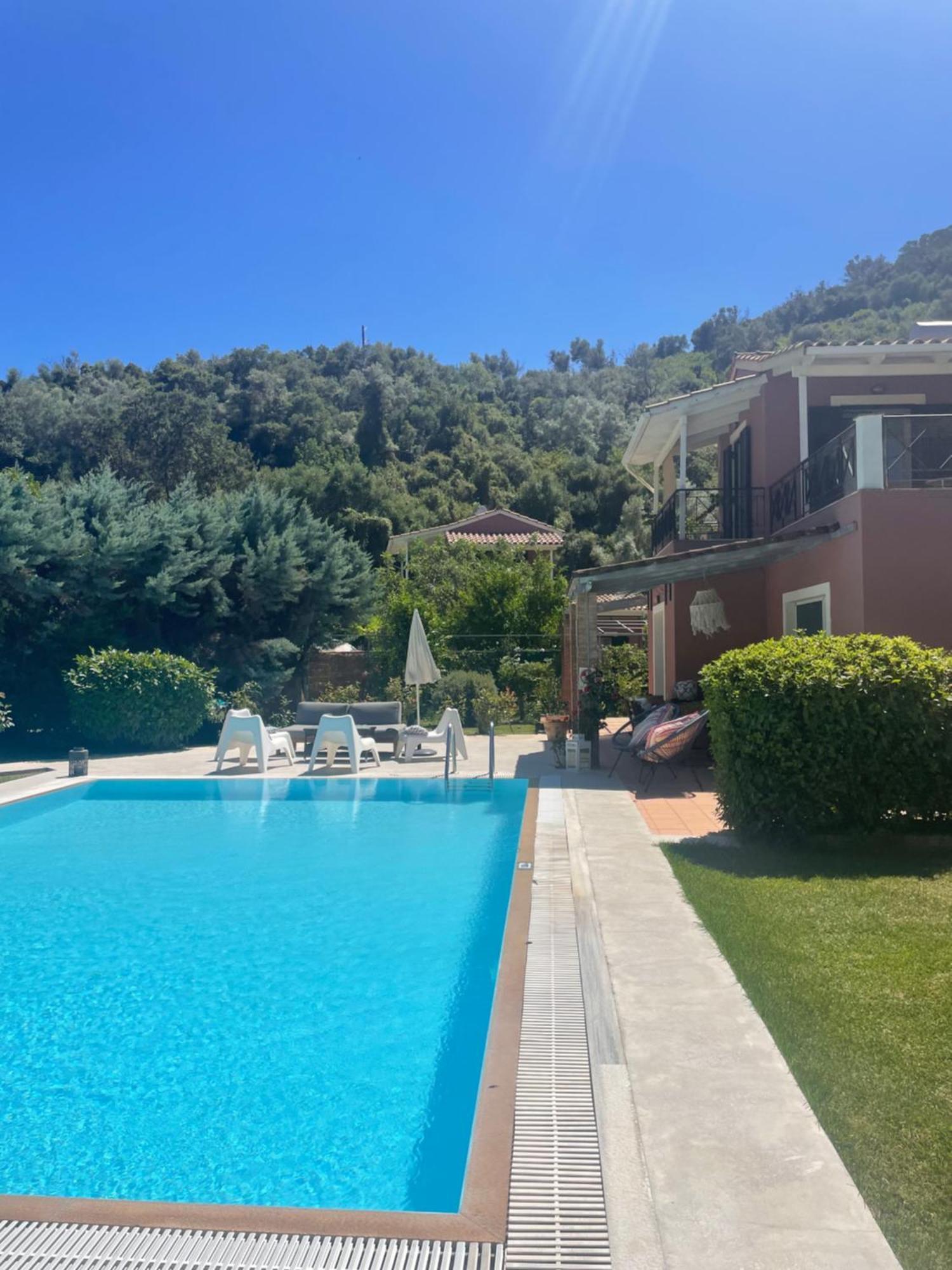 Gialos Villas 1-2 With A Private Pool Mikros Gialos Exterior foto